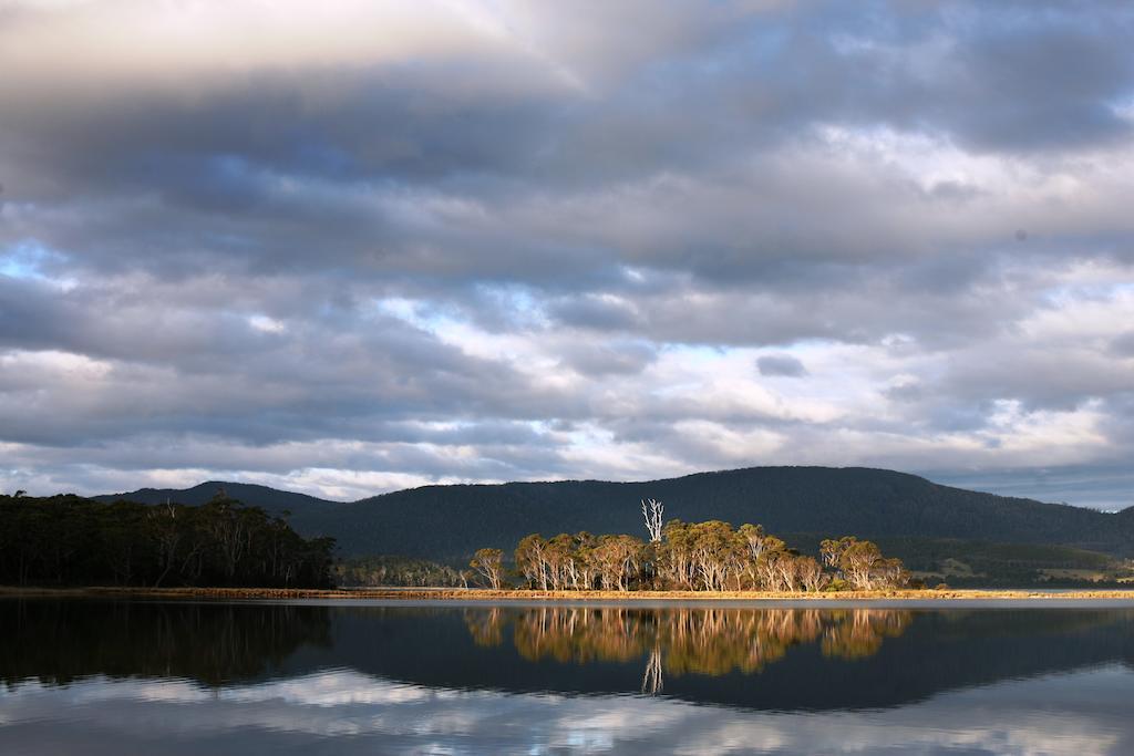 Cloudy Bay Beach House South Bruny Экстерьер фото